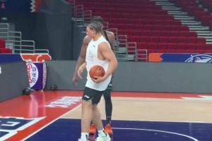 魏欣怡晒跳舞视频：恭喜马刺！少林篮球名不虚传，好久没播过这么精彩比赛😍